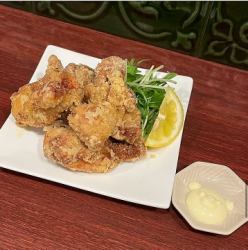 鶏のから揚げ