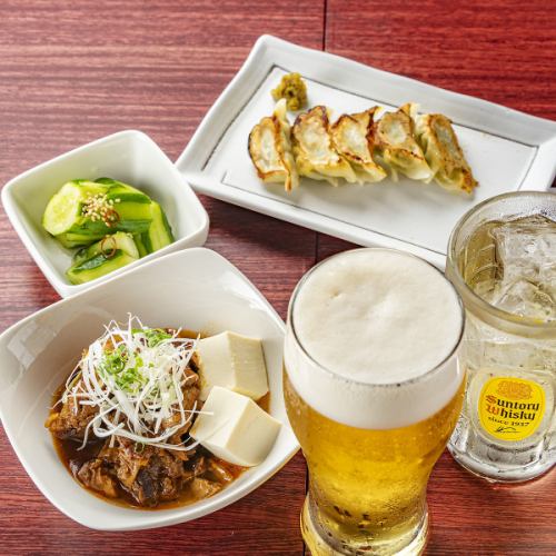 メニューに載っていない餃子も常時3種類ご用意の、バリエーション豊富な絶品自家製餃子♪