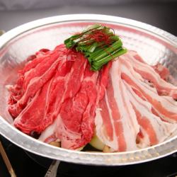 滋賀県産 みるく豚と近江牛ハーフ＆ハーフ 小（1～2人前）