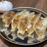 にんにく増し餃子