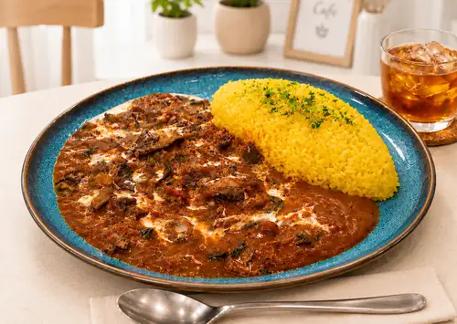 【Aランチ】ハッシュドビーフ ターメリックライス（スープ付き）