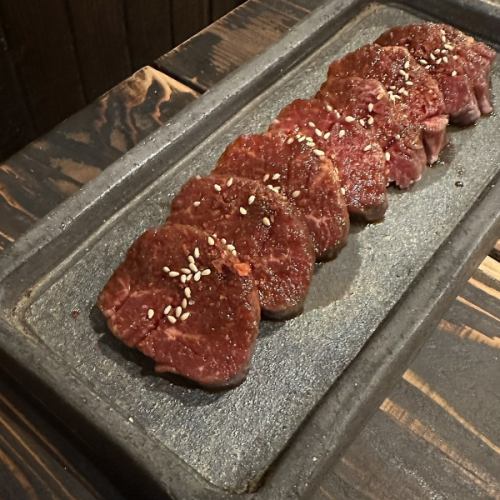 厚切秘伝サガリ