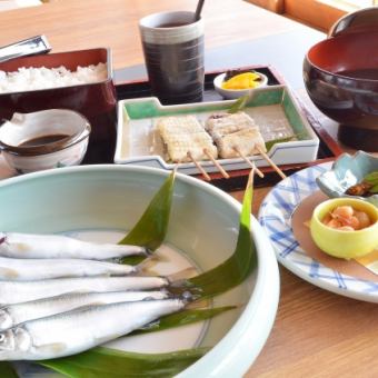 【겨울의 물건 쓰기】야키나기와 은어 코스 “아유 3꼬리 코스”