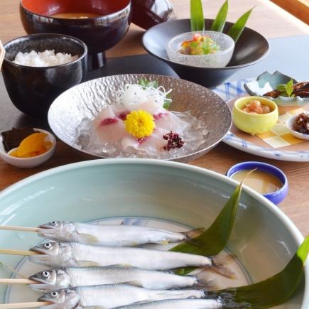 【夏のお品書き】鯉コース「鮎3尾コース」　4620円(税込)