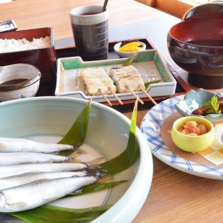 【夏のお品書き】焼うなぎと鮎コース「鮎3尾コース」　4950円(税込)