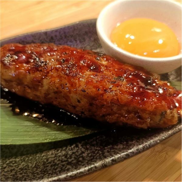 こだわりの旨い串各種！！自家製 牛すじ串＆粗挽きつくね