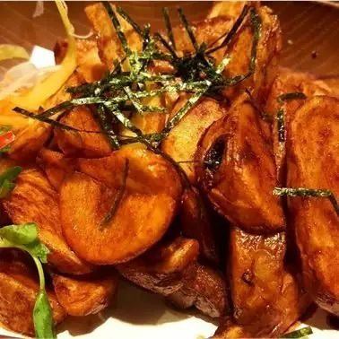 バター醤油のポテトフライ