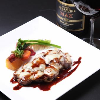 イベリコ豚のチーズ焼き　スペシャルバルサミコソース