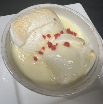 パンケーキとマシュマロのグラタン
