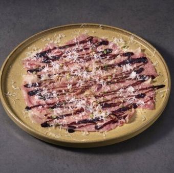 黒毛和牛炙りカルパッチョ