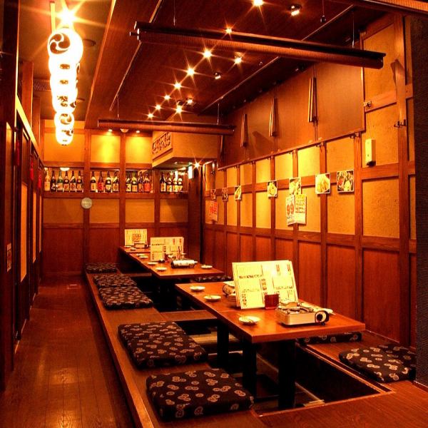 Ideal for banquets! There are also spacious tatami mat seats.