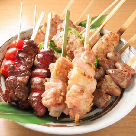 We offer yakitori and meat sashimi made with super fresh ingredients!