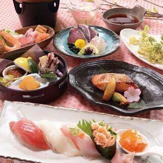 适合各种宴会！怀石料理套餐 3,850 日元（含税）起！添加无限畅饮需额外支付 1,650 日元（含税）！