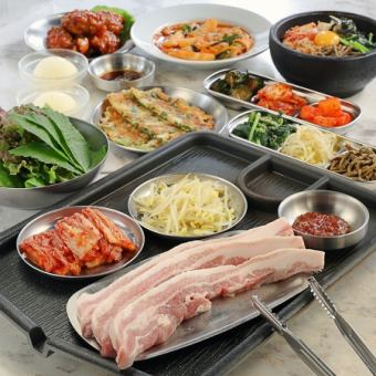 궁극의 국산 브랜드 돼지 삼겹살 코스 3,680엔+1480엔 or1980엔으로 무제한 음료도 가능♪