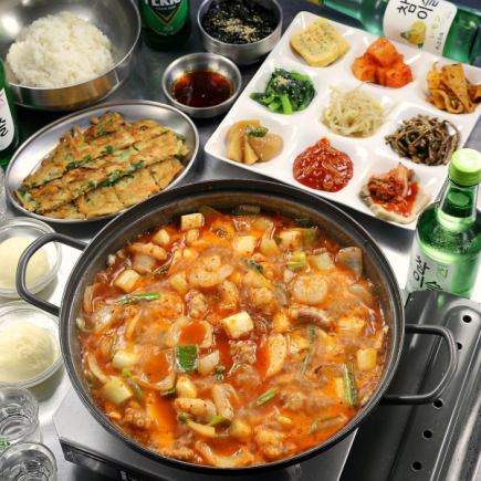 【2時間飲み放題付き】釜山発祥の海鮮鍋ナッコプセコース4500円 +500円で生ビールマッコリも♪