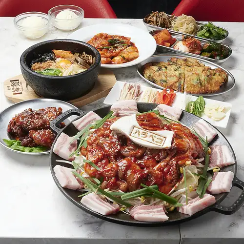 ◆◇ハラペコ食堂新メニュー◆◇チュクミとサムギョプサル両方を満喫できるチュサムコース3980円(税込)