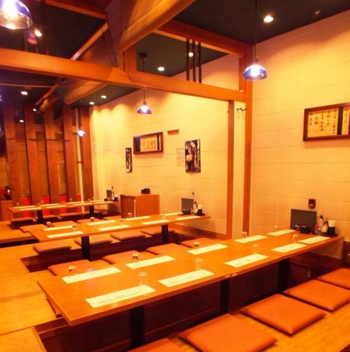Various spaces such as tatami mats, digging irons, and table seats