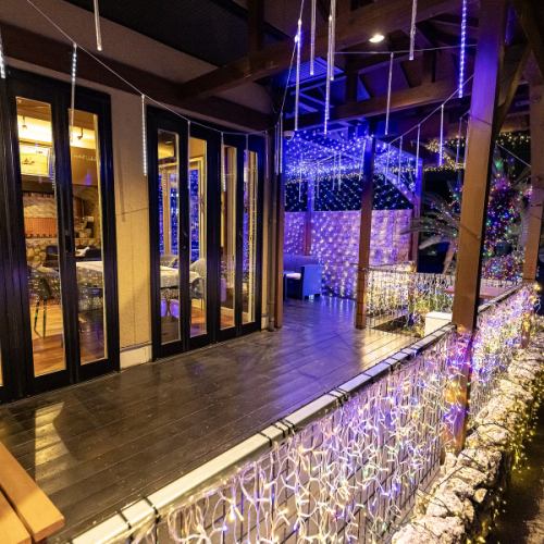 ノーリードで遊べるテラス