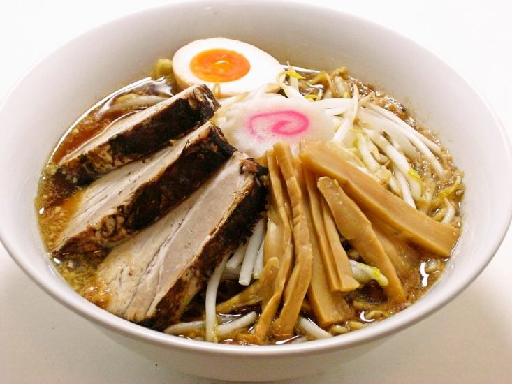 ラーメンメニューは500円～ご用意！その他定食大盛無料！