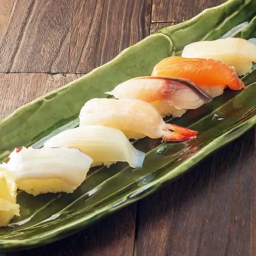 寿司定食（サビ入り／サビ抜き）