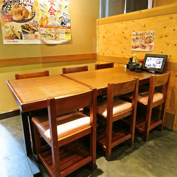 様々なテーブル席を多数ご用意♪人数に応じて最適なお席へとご案内いたします★ゆったり過ごせる席は親しい友人との語らいにおすすめです♪