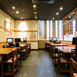 活気ある店内でワイワイ乾杯！！楽しい時間をお過ごし下さい