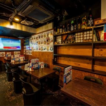 【テーブル】大型テレビモニターを3台完備！どの席からも見れます！