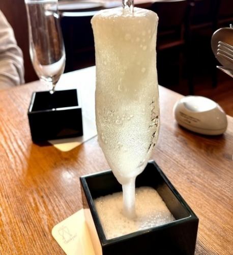 ★あふれスパークリング★白/やや辛口or赤/甘口