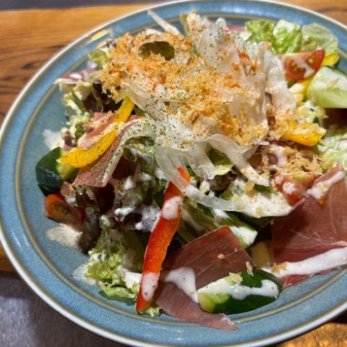 生ハムのシーザーサラダ