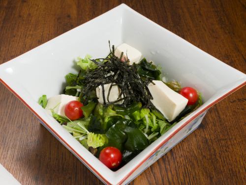 ◎豆腐と三陸わかめのサラダ