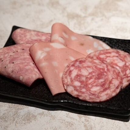 12　サラミ盛り合わせ
