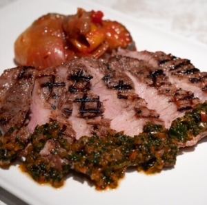 40 烤越后麻糬猪肩肉配 Chumichurri 酱