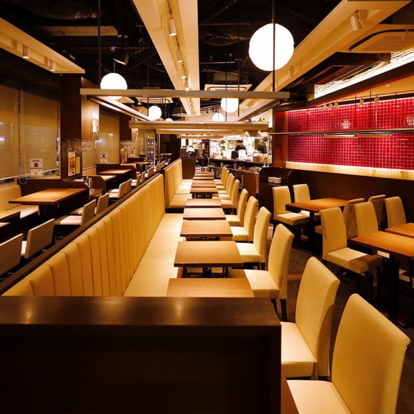We will provide table seating according to the number of people.The modern interior has a total of 94 seats.