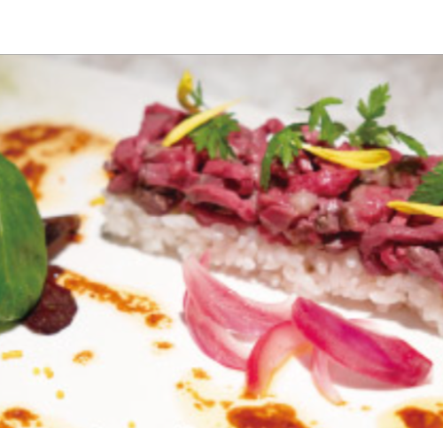 松阪牛もも肉のローストビーフ　SU-SHI仕立て