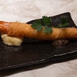 8 有頭エビのカダイフ揚げ