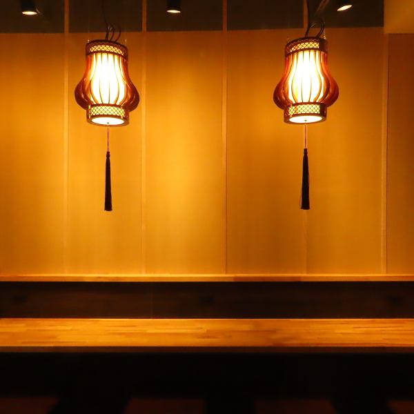 ソファー席・テーブル席・カウンターとご用意しております!