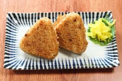 羽付き焼きおにぎり