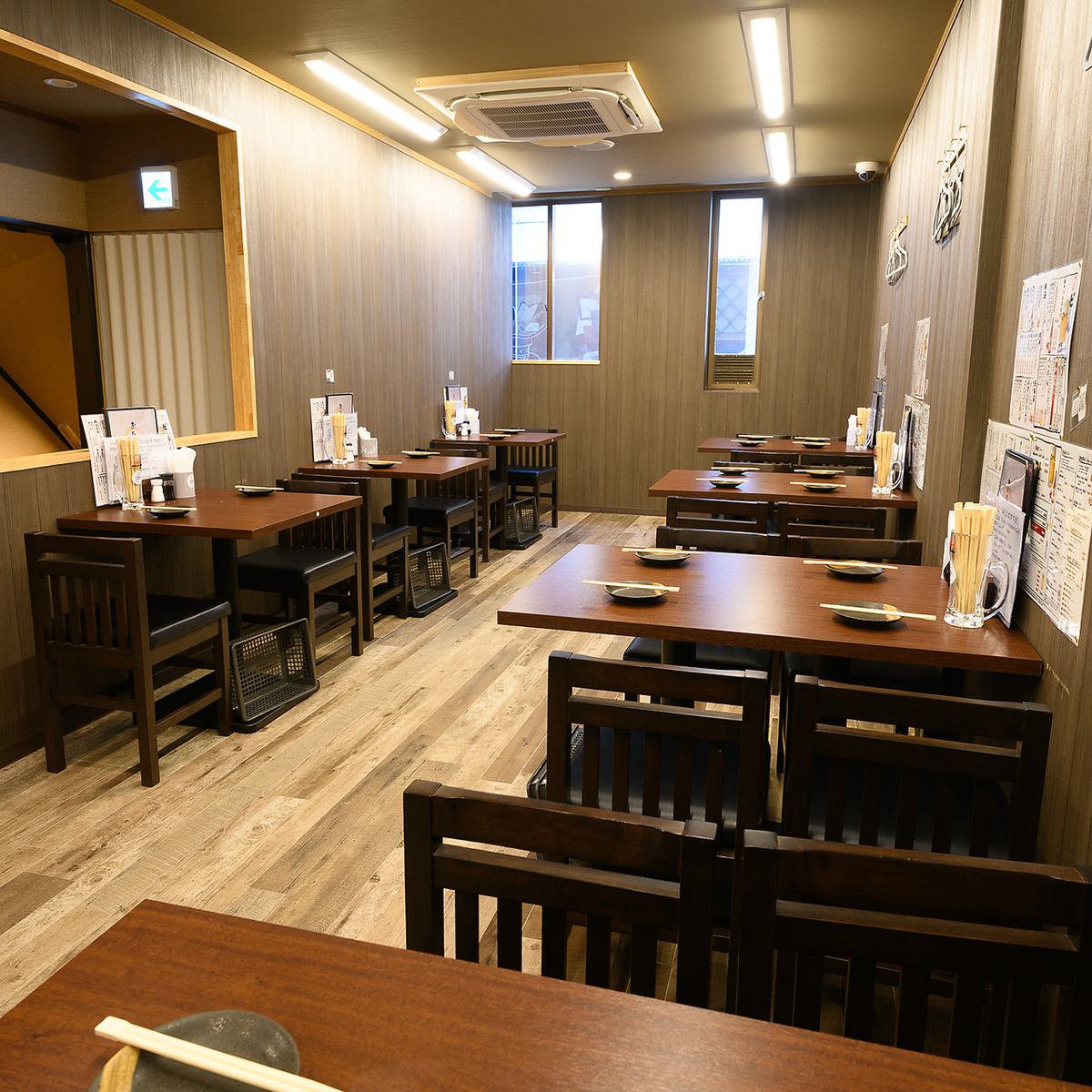 2階フロア貸切で20名から最大34名様での団体利用もOK◎