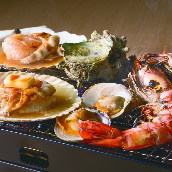 焼きながら食べる楽しさ！浜焼き