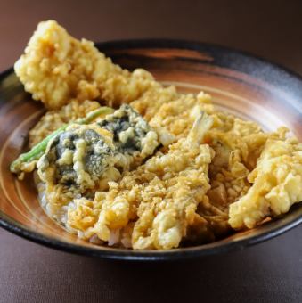 海の幸の天丼