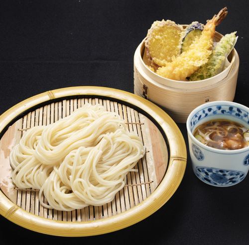 冷やし天ざるうどん