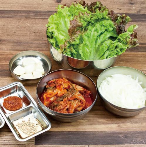 Vegetable set & grilled kimchi