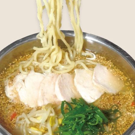 サムゲタン風ラーメン