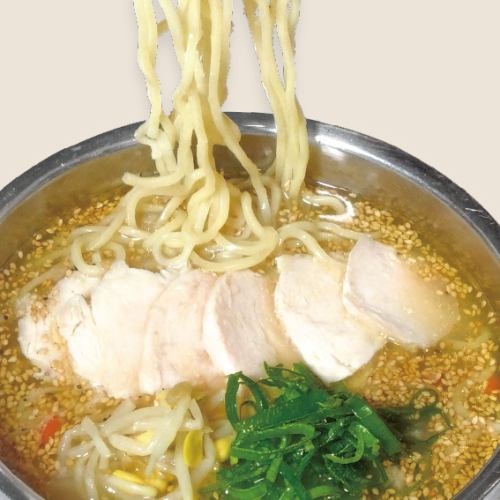 サムゲタン風ラーメン