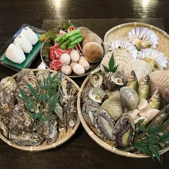 保证让您拥有难忘的体验！顶级海鲜套餐：6500日元（含税）