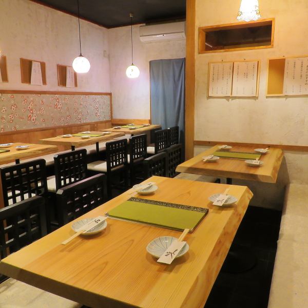 Inside the shopkeepers' attention! Enjoy exquisite cuisine in the store feeling Taisho or Showa's good old days.Seats are available for outdoor seating up to 6 people!