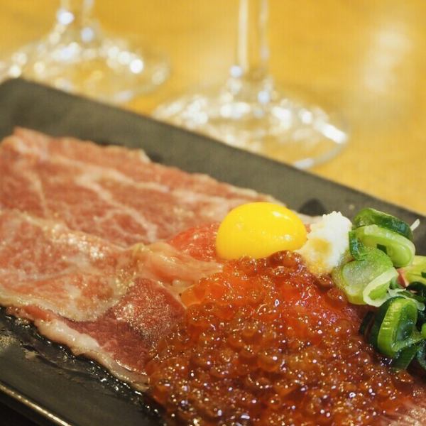 黒毛和牛使用×いくらの肉寿司【 にくら 】