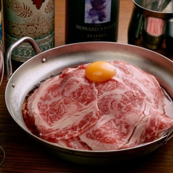 【50種の樽ワインを自由に注ぐ楽しさ♪】カジュアルに楽しむ 駅近ワインバル。絶品肉料理と!