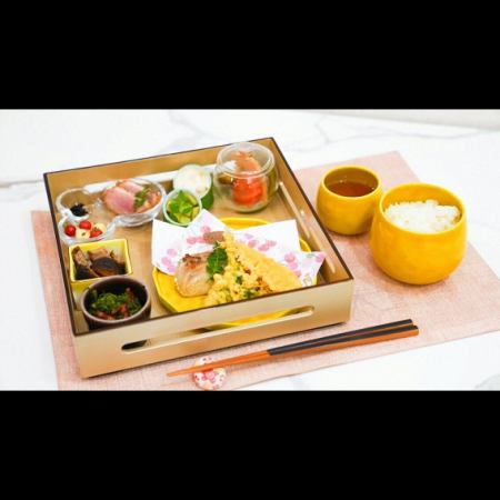 紅茶を使ったおばんざいランチ※ティーフロー付き