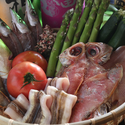 【含2小時無限暢飲】生魚片、紅葉豬肉、清酒蕎麥麵等...【友好的享受套餐】共8道菜品◆4950日元